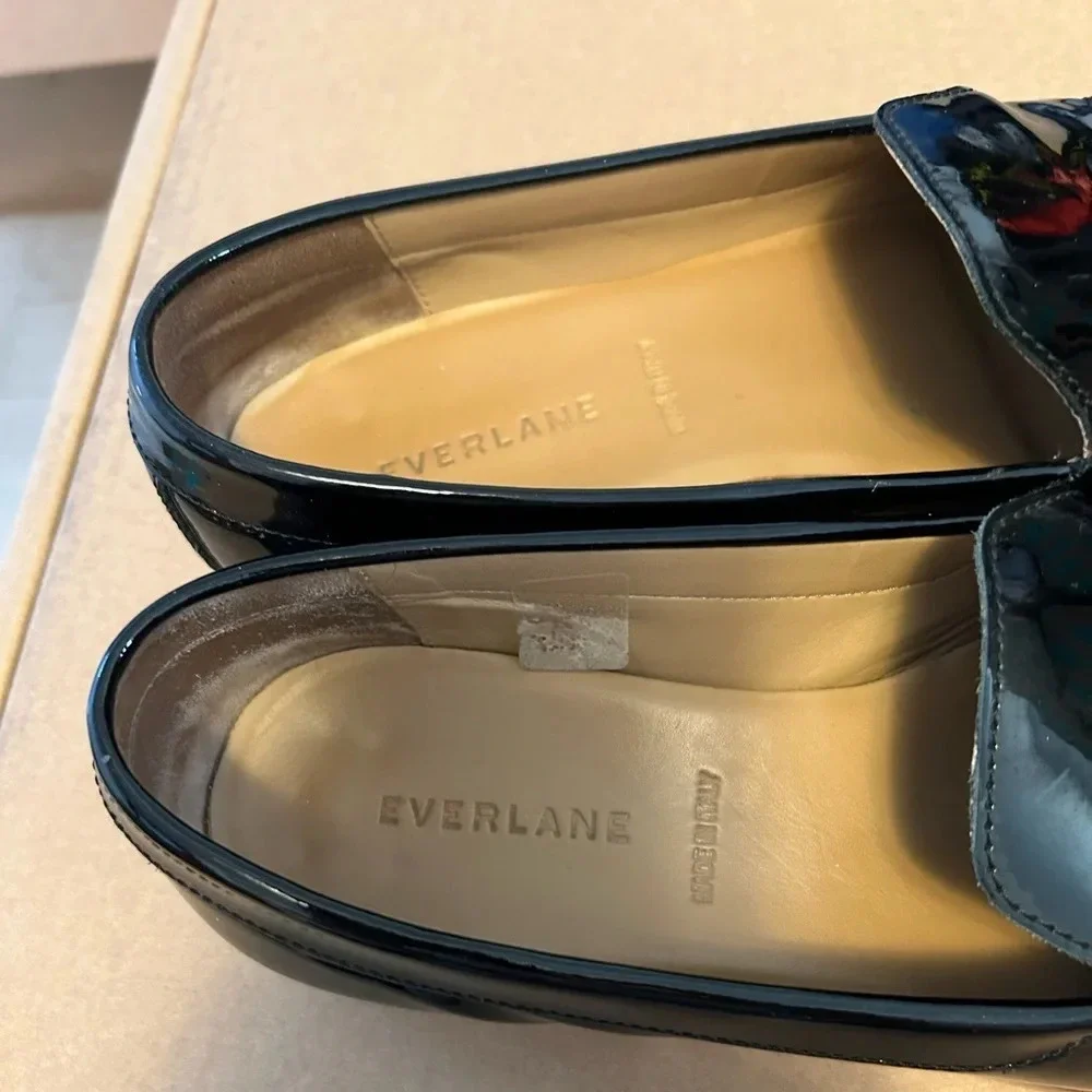 EVERLANE BLACK PATENT LEATHER PREPPY LOAFERS